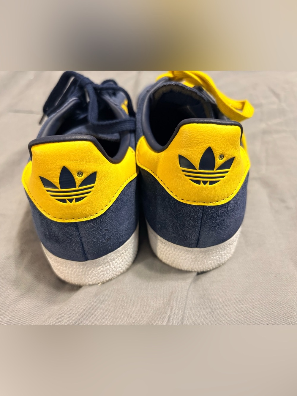 Adidas Originals Copa ARSENAL GAZELLE Casual Mens Sneakers Navy Yellow Sz 7.5 - Picture 8 of 10